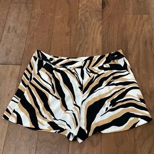 Tiger stripe Ann Taylor Loft Shorts Size 8